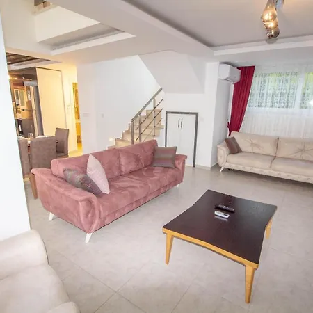 Villa Silver Yunus Villa, Oezel Havuzlu, *